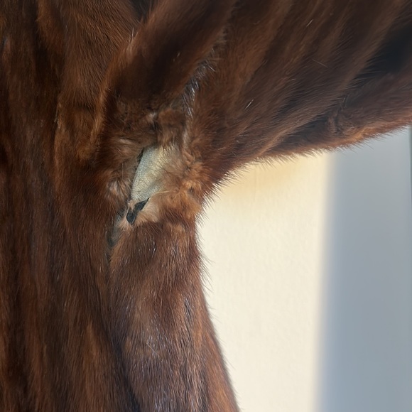 Mahogany Mink Fur Coat with Back Belt size M - Picture 3 of 6